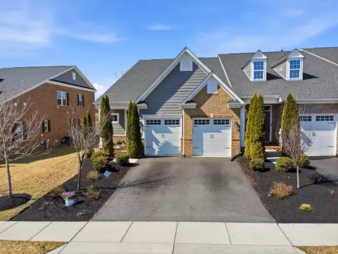 2736 Vardon Ln, Ellicott City, MD 21042