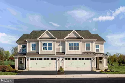 5411 Pondview Ln, Ellicott City, MD 21043