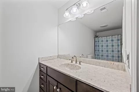 Bath - 10693 Harding Rd, Laurel, MD 20723 photo 5 of 6