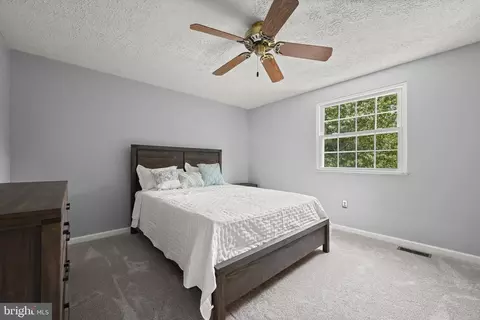 8733 Cardinal Forest Cir, Laurel, MD 20723 photo 26