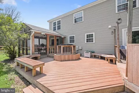 8733 Cardinal Forest Cir, Laurel, MD 20723 photo 37