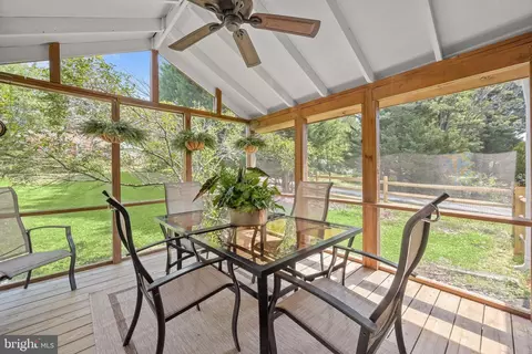 8733 Cardinal Forest Cir, Laurel, MD 20723 photo 32