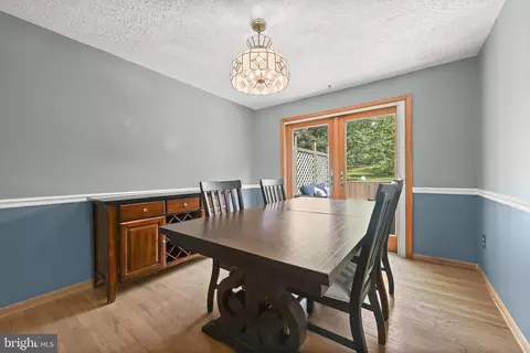 8733 Cardinal Forest Cir, Laurel, MD 20723 photo 15