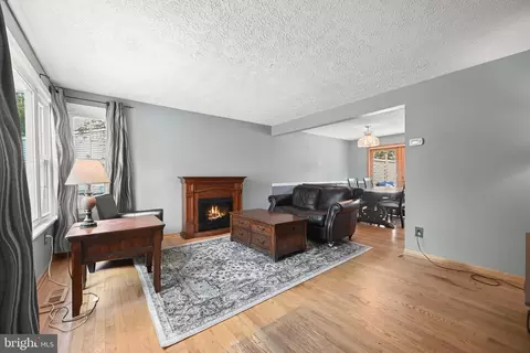 8733 Cardinal Forest Cir, Laurel, MD 20723 photo 14