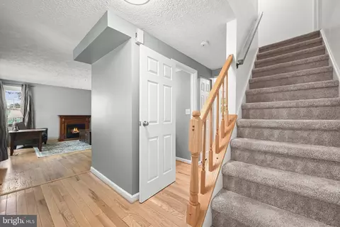 8733 Cardinal Forest Cir, Laurel, MD 20723 photo 12