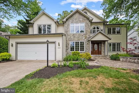 10652 Quarterstaff Rd, Columbia, MD 21044