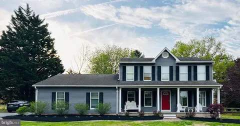 6652 Prestwick Dr, Highland, MD 20777