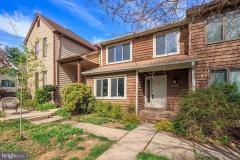 9413 Clocktower Ln, Columbia, MD 21046