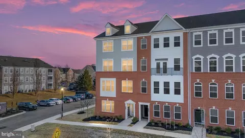 7738 Port Capital Dr #A, Elkridge, MD 21075