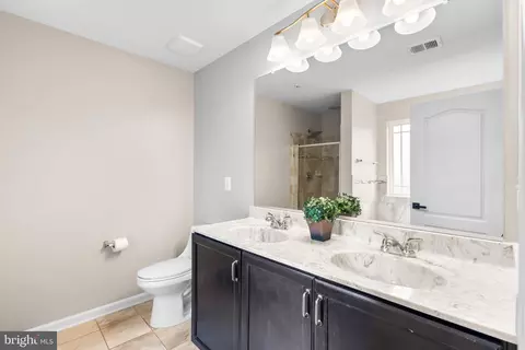 Bath - 7368 Cedar Ave, Jessup, MD 20794 photo 2 of 4