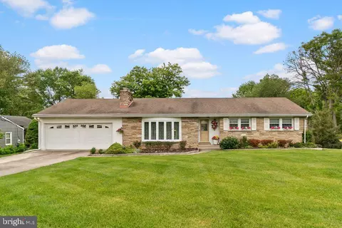 3118 Greenway Dr, Ellicott City, MD 21042