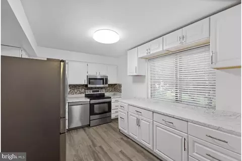Kitchen - 7490 Hickory Log Cir, Columbia, MD 21045 photo 1 of 1