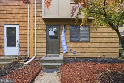 7490 Hickory Log Cir, Columbia, MD 21045