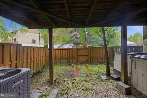 Exterior - 7490 Hickory Log Cir, Columbia, MD 21045 photo 1 of 1