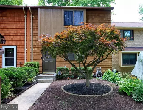 7490 Hickory Log Cir, Columbia, MD 21045