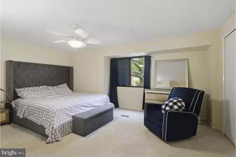Bedroom - 7490 Hickory Log Cir, Columbia, MD 21045 photo 5 of 6