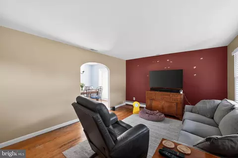 10386 Gorman Rd, Laurel, MD 20723 photo 8