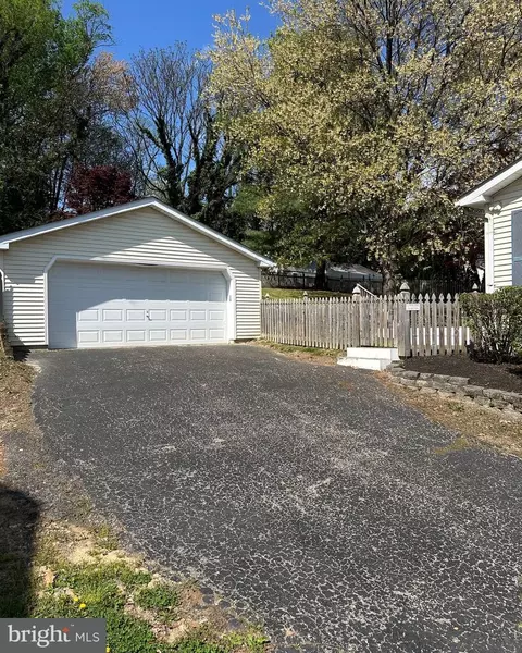 Exterior - 6020 Hanover Rd, Hanover, MD 21076 photo 4 of 7