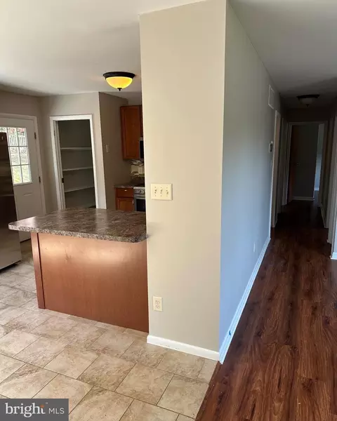 Entry Way - 6020 Hanover Rd, Hanover, MD 21076 photo 1 of 1