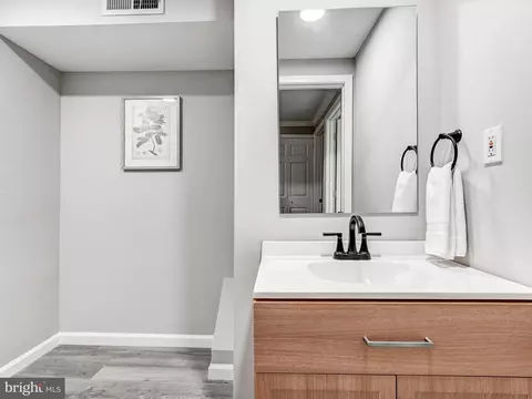 Bath - 9345 Breamore Ct, Laurel, MD 20723 photo 3 of 3