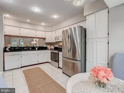 Kitchen - 9345 Breamore Ct, Laurel, MD 20723 photo 3 of 4