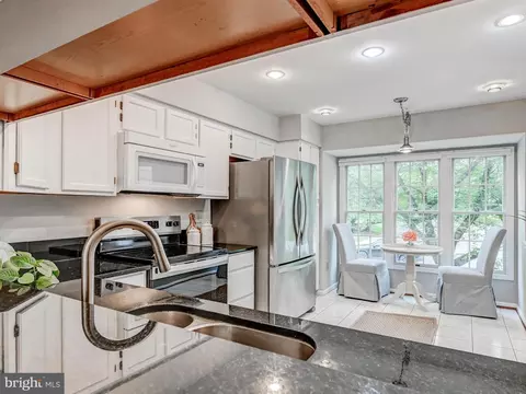 Kitchen - 9345 Breamore Ct, Laurel, MD 20723 photo 4 of 4