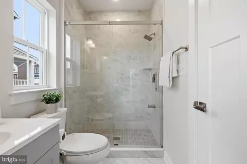 Bath - 7534 Declan Rd, Laurel, MD 20723 photo 3 of 6