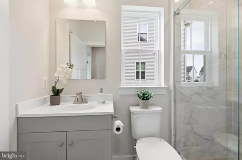 Bath - 7534 Declan Rd, Laurel, MD 20723 photo 2 of 6