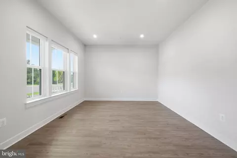 Living - 7534 Declan Rd, Laurel, MD 20723 photo 1 of 5
