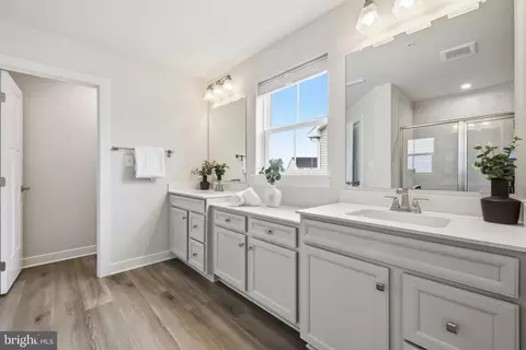 Entry Way - 7534 Declan Rd, Laurel, MD 20723 photo 6 of 15