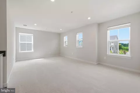 Living - 7534 Declan Rd, Laurel, MD 20723 photo 3 of 5