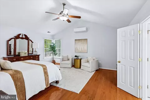 Bedroom - 9909 Midsummer Snow Ln, Laurel, MD 20723 photo 4 of 17