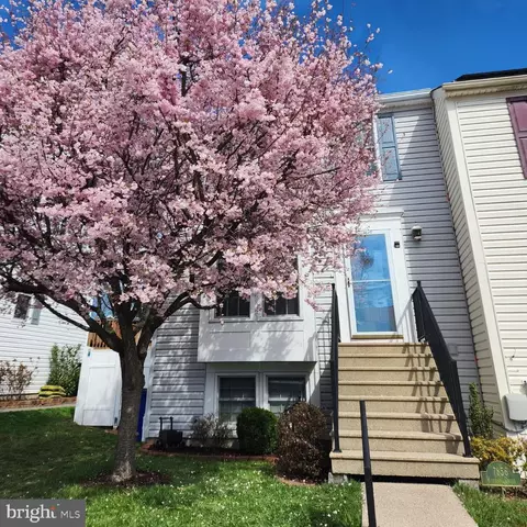 7856 Marioak Dr, Elkridge, MD 21075