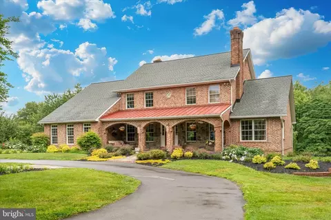18400 New Cut Rd, Mount Airy, MD 21771