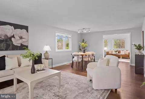 6589 Robin Song, Columbia, MD 21045