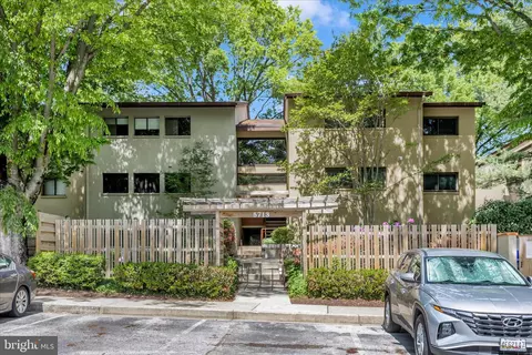 5713 Harpers Farm Rd #C, Columbia, MD 21044