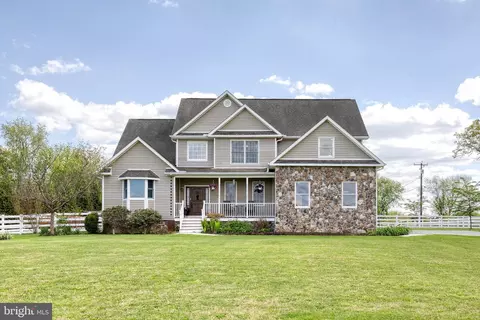 1097 Underwood Rd, Sykesville, MD 21784