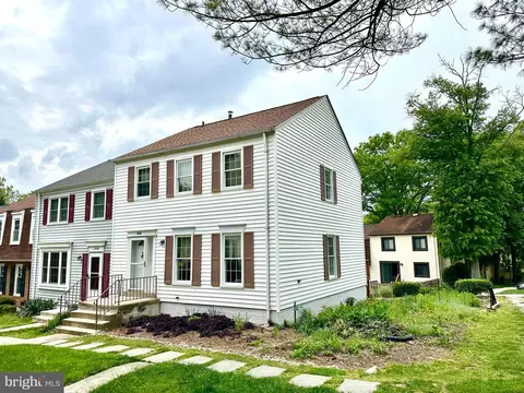 8858 Blade Green Ln, Columbia, MD 21045