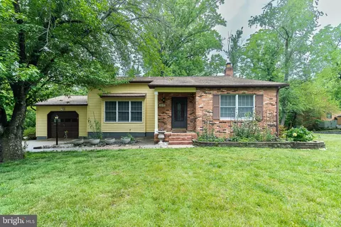 9640 Sandlight Ct, Columbia, MD 21046