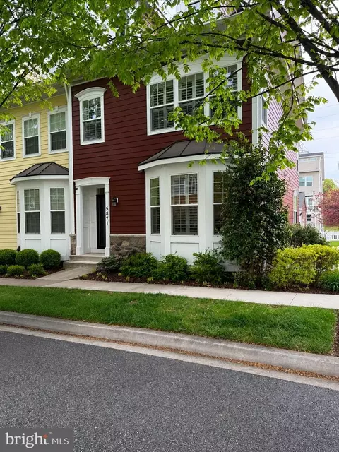5871 Duncan Dr, Ellicott City, MD 21043