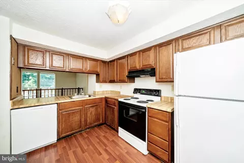 Kitchen - 8237 Styers Ct, Laurel, MD 20723 photo 2 of 3