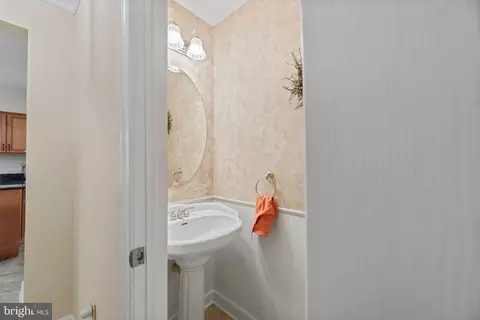 6330 Hanover Crossing Way, Hanover, MD 21076 photo 11