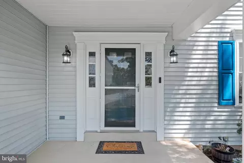 6330 Hanover Crossing Way, Hanover, MD 21076 photo 3