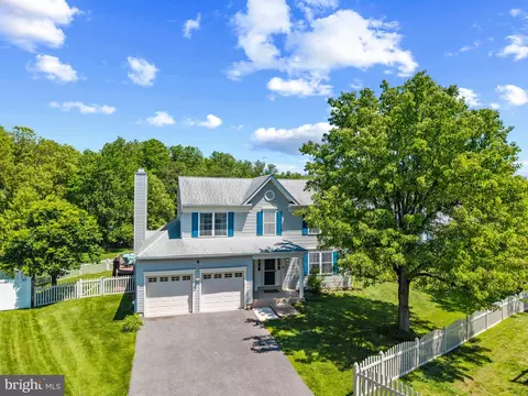 6330 Hanover Crossing Way, Hanover, MD 21076 photo 2