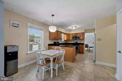 6330 Hanover Crossing Way, Hanover, MD 21076 photo 8