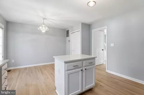 Entry Way - 9323 Meredith Ave, Laurel, MD 20723 photo 4 of 5
