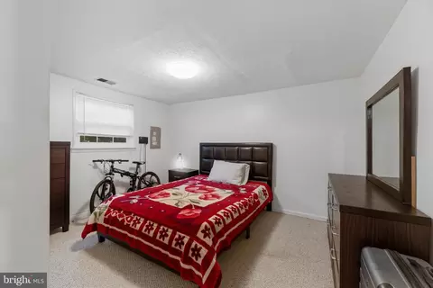 Bedroom - 10522 E Wind Way, Columbia, MD 21044 photo 1 of 8