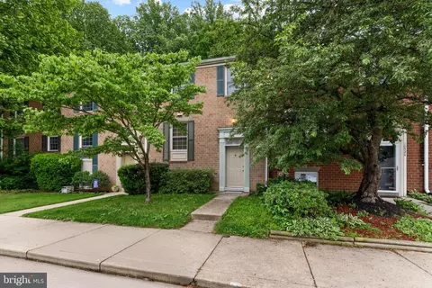 Exterior - 10522 E Wind Way, Columbia, MD 21044 photo 2 of 6
