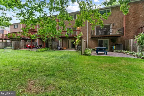 Exterior - 10522 E Wind Way, Columbia, MD 21044 photo 4 of 6