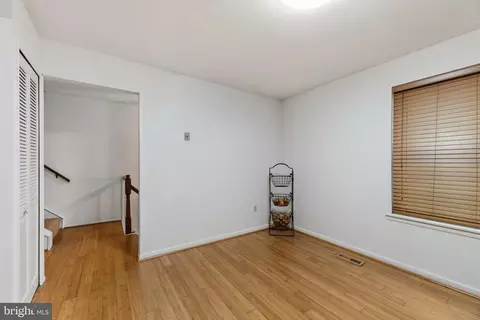 Entry Way - 10522 E Wind Way, Columbia, MD 21044 photo 2 of 3